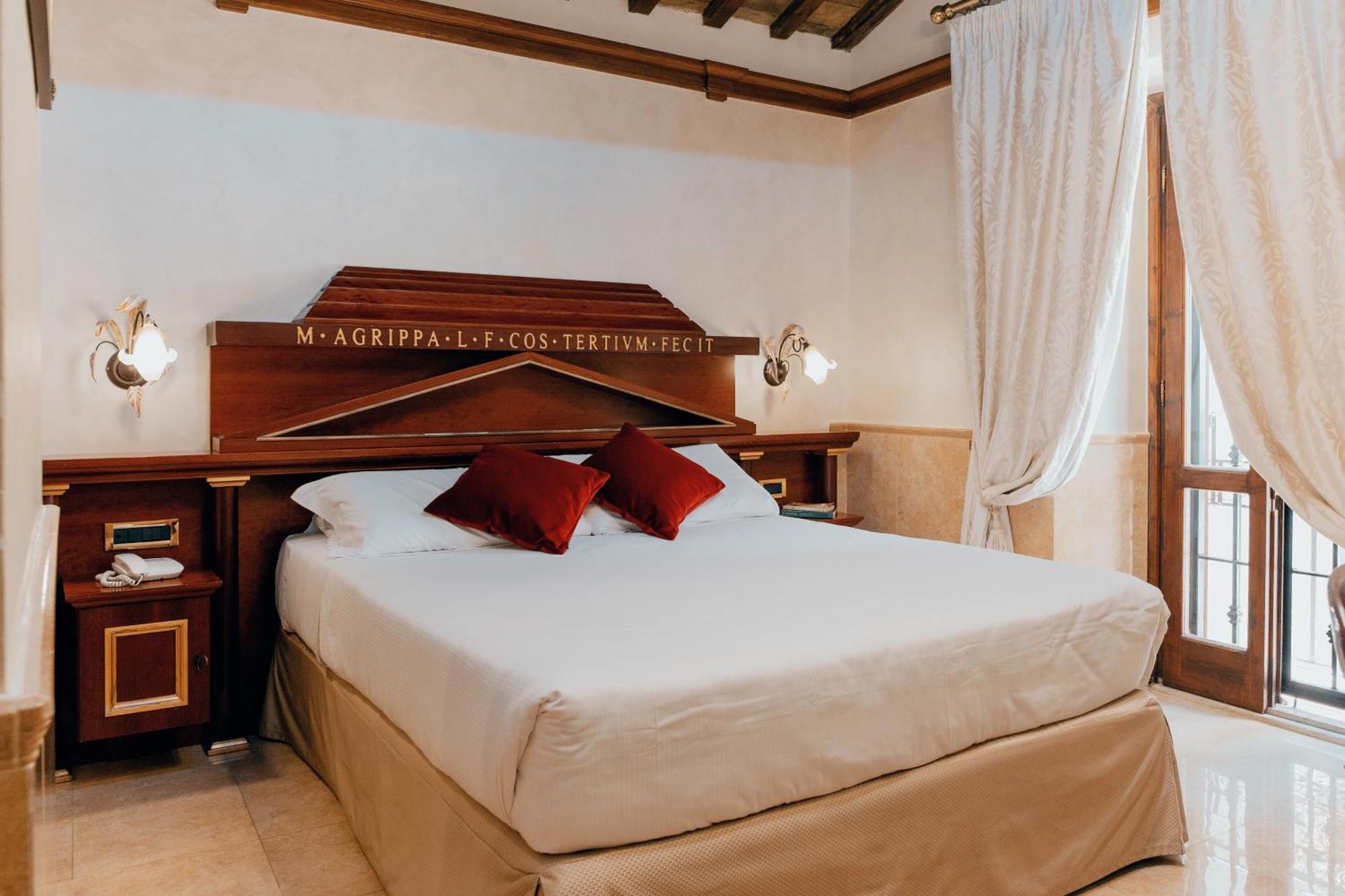 Hotel Pantheon Rome Bagian luar foto